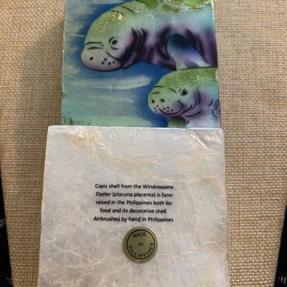 Kuala Crafts Capuzzo shell manatee trinket box - Picture 6 of 8
